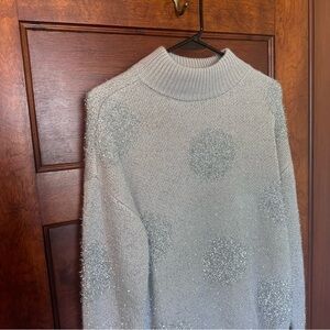 Gray Polkadot Turtleneck sweater